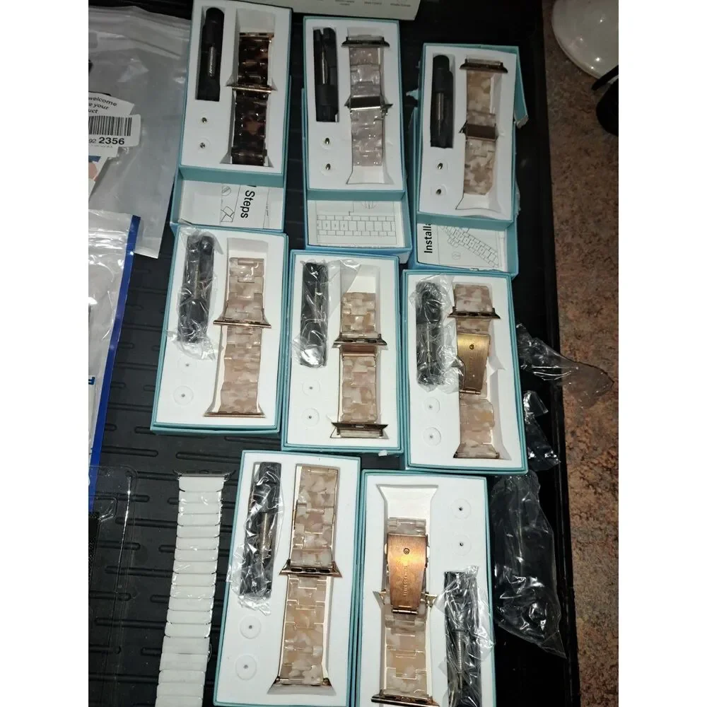 NIB-LOT Bundle of 40 New Watch Bands 20mm-38mm of Overstock from Europe